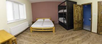 Фото Хостелы Dream Hostel Carpathians Rakhiv г. Рахов 5