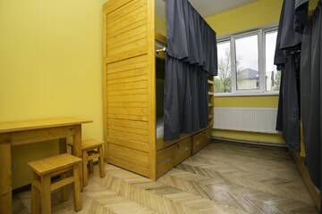 Фото номера Кровать в общем 6-местном номере Хостелы Dream Hostel Carpathians Rakhiv г. Рахов 4