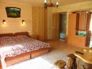 Фото номера Улучшенный семейный номер Шале Cottage г. Рахов 9